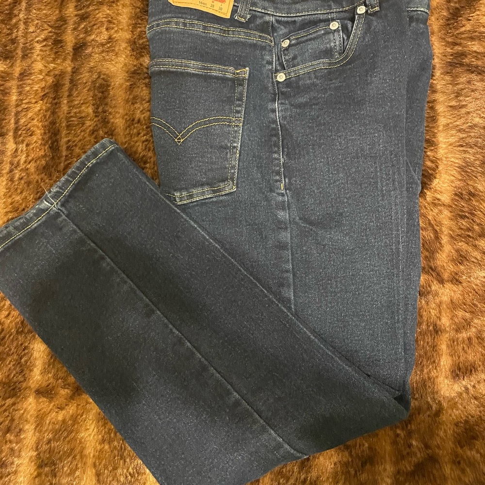 ❤️Boys  Levi’s Jeans Size 16 Regular. Waist 28/ Length 30. ‼️